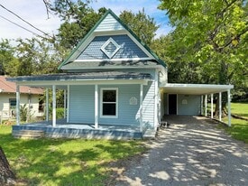 506 N 1st St in Mcalester, OK - Building Photo