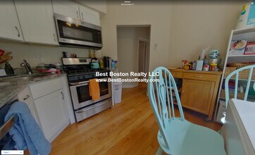 942 Broadway in Somerville, MA - Building Photo - Building Photo