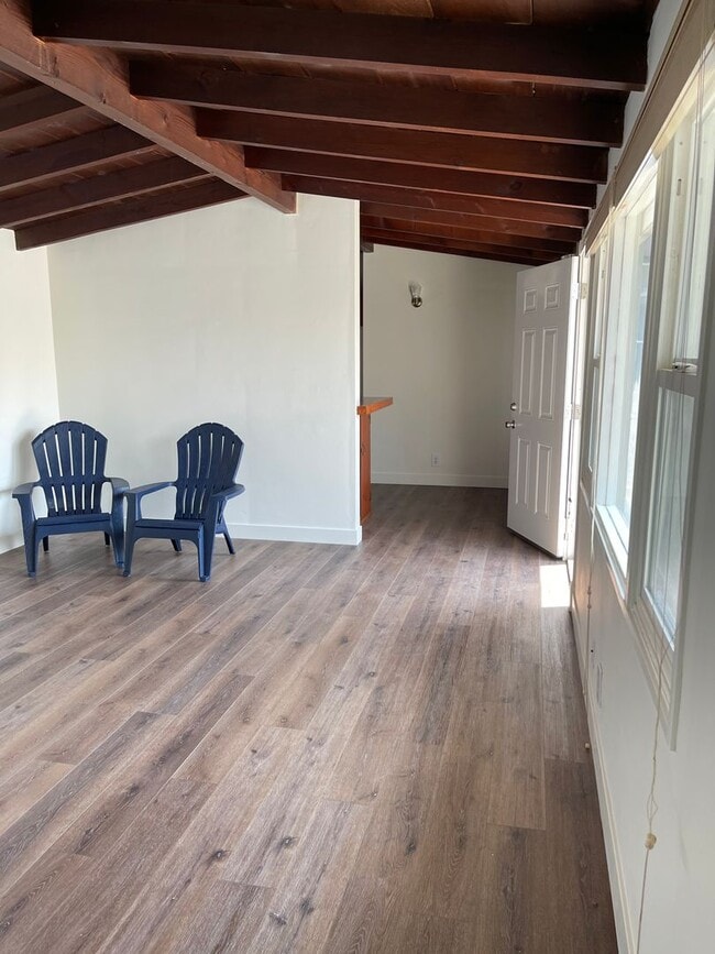 125 Avenida Buena Ventura in San Clemente, CA - Foto de edificio - Building Photo
