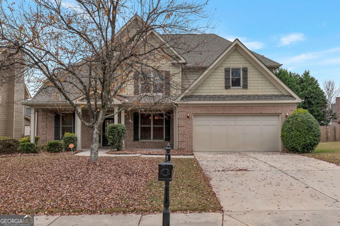 332 Baymist Dr in Loganville, GA - Building Photo