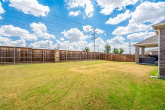 3016 Prairie Trail Ave in Aubrey, TX - Building Photo - Building Photo