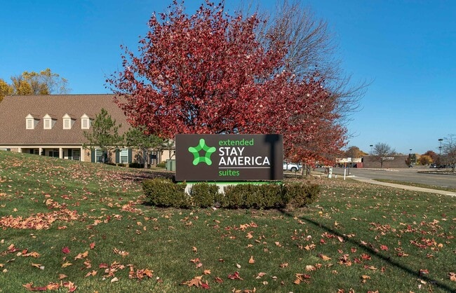 Furnished Studio-Detroit - Ann Arbor - Bri in Ann Arbor, MI - Building Photo - Building Photo