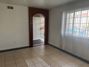 26 Nedra Ct in Sacramento, CA - Building Photo - Building Photo