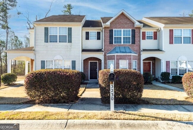 property at 3230 Oakley Pl