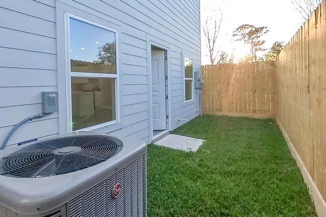 property at 2832 Mansfield St