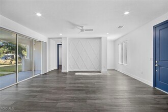 2816 Barry Rd in North Port, FL - Building Photo - Building Photo