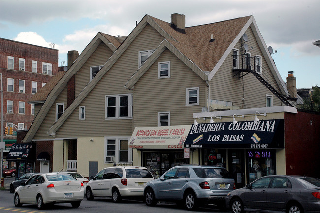 141 Broadway in Passaic, NJ - Building Photo - Building Photo