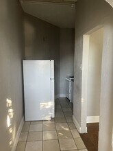 822 Ogden St-Unit -4 in San Antonio, TX - Foto de edificio - Building Photo