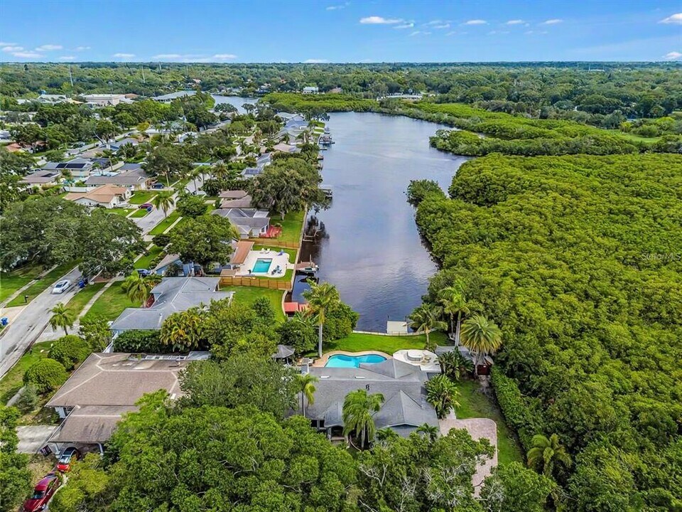 3225 E Rosery Rd in Largo, FL - Building Photo