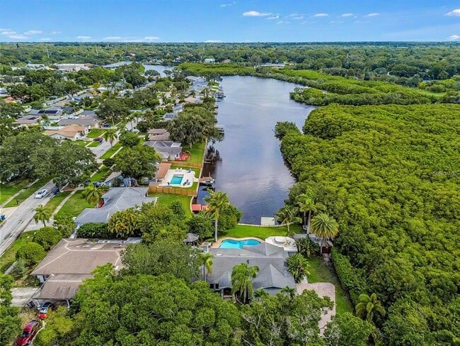 property at 3225 E Rosery Rd