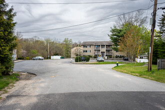 Riverview Terrace in Cranston, RI - Building Photo - Building Photo