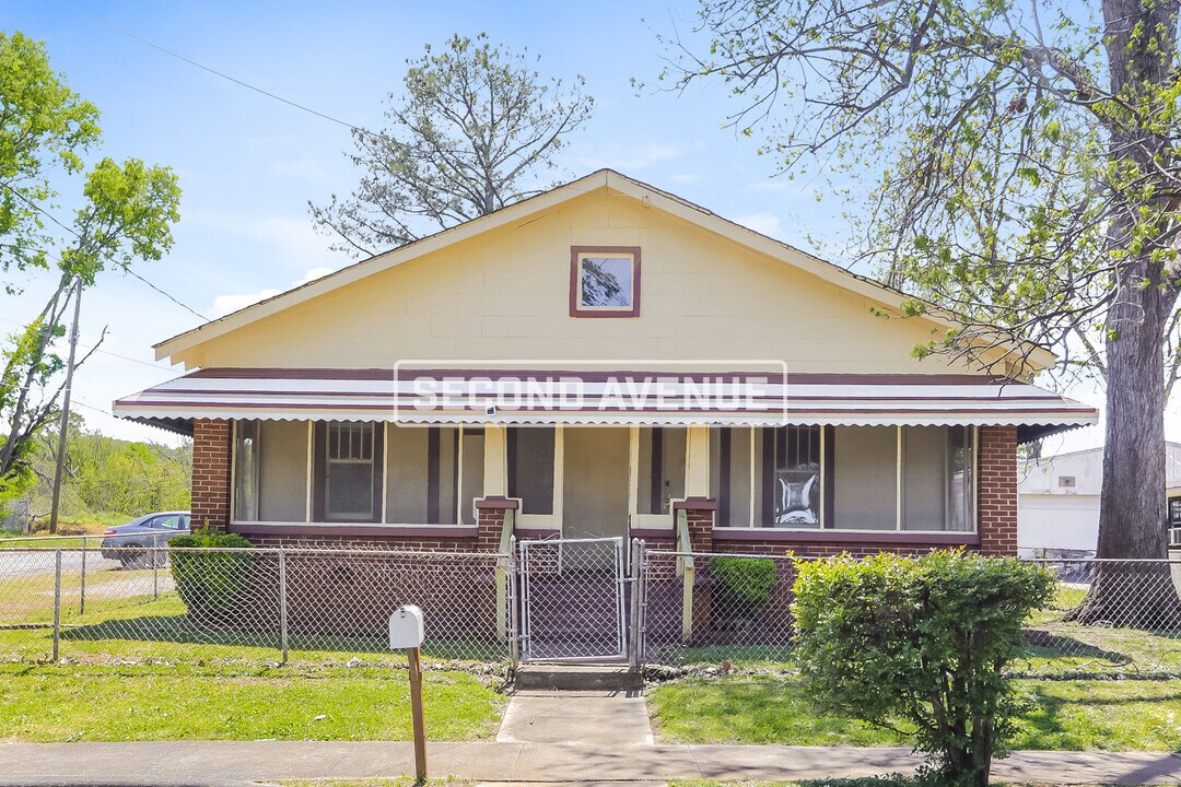 3401 Hickory Ave SW in Birmingham, AL - Foto de edificio