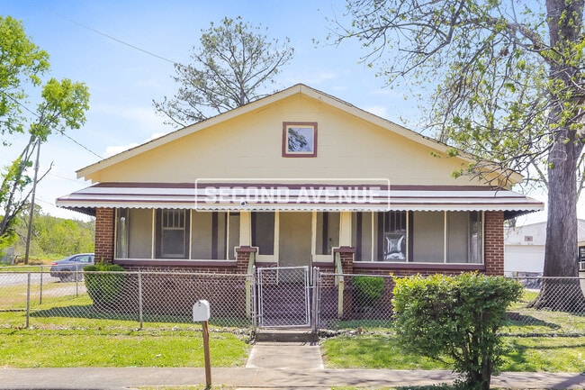 property at 3401 Hickory Ave SW