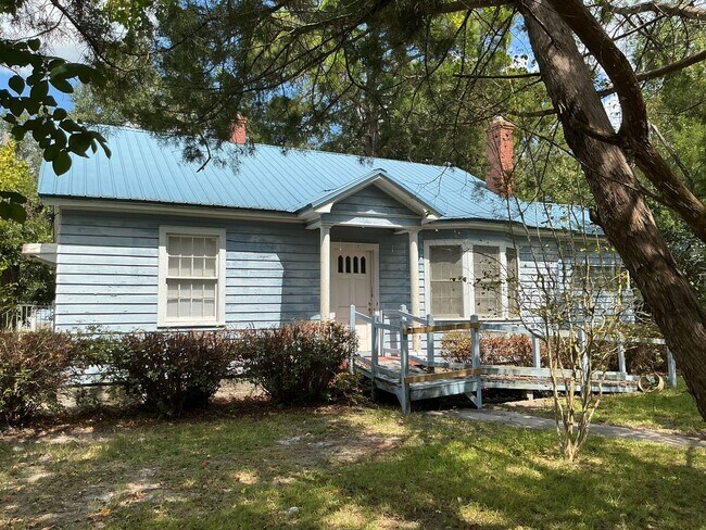 property at 1314 Carswell Ave