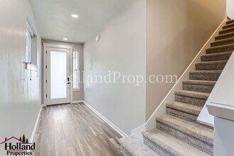 6503 SE Provence St in Hillsboro, OR - Building Photo - Building Photo