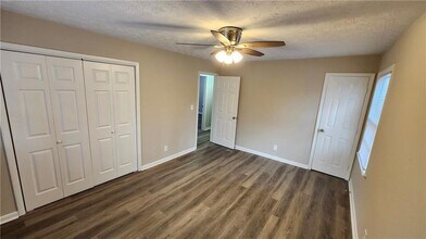 2109 Newgate Dr in Decatur, GA - Building Photo - Building Photo