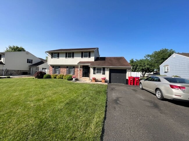 property at 322 Bloomfield Rd