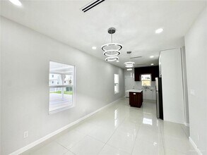 14 Larkspur Ave in McAllen, TX - Building Photo - Building Photo