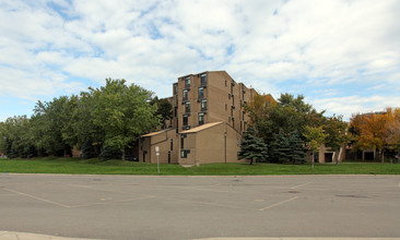 Pine Harbor in Buffalo, NY - Building Photo - Building Photo