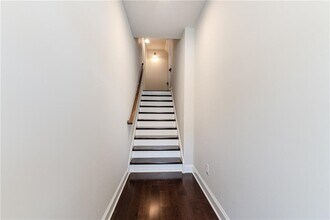 5499 Terrace Bend Pl in Peachtree Corners, GA - Foto de edificio - Building Photo