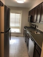 64 Hawthorne Ct NE in Washington, DC - Building Photo - Building Photo