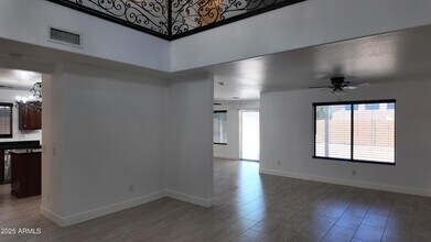4414 W Donner Dr in Phoenix, AZ - Building Photo - Building Photo