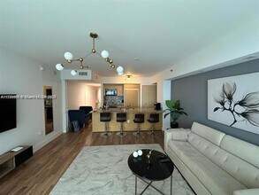 1830 S Ocean Dr, Unit 2209 in Hallandale Beach, FL - Building Photo - Building Photo