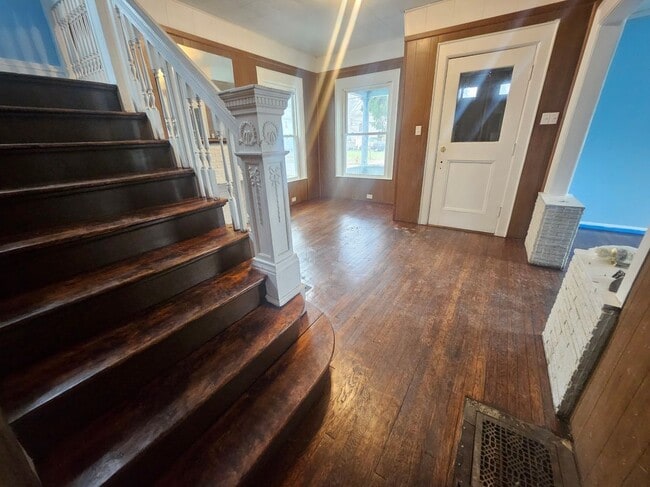 property at 1330 Midland Ave