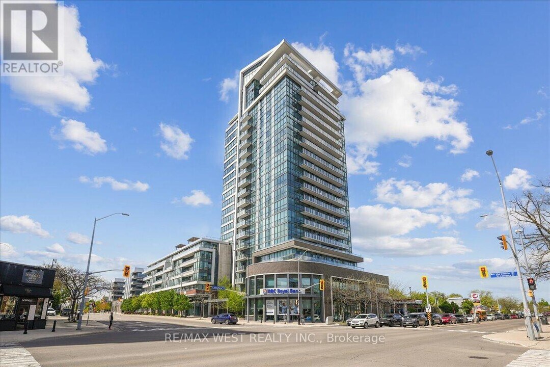 1-901 Hurontario St in Mississauga, ON - Building Photo