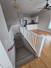 302 Lorch St, Unit 201 in Savannah, GA - Building Photo - Building Photo
