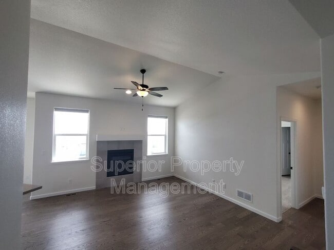 5321 Carmel Dr in Cheyenne, WY - Foto de edificio - Building Photo