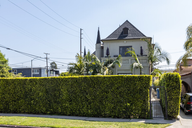 Orange Grove in Los Angeles, CA - Building Photo - Building Photo