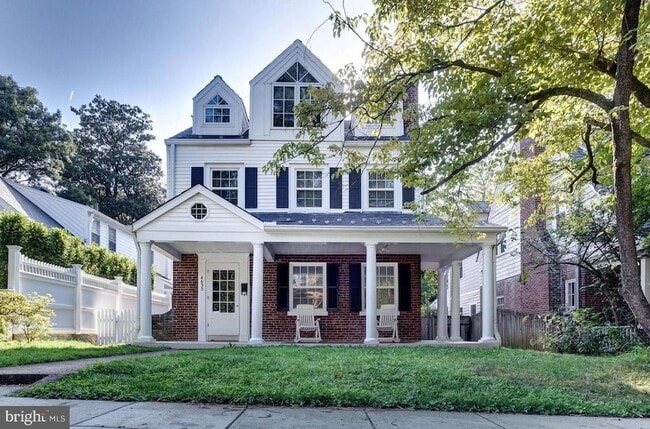 property at 4633 Asbury Pl NW