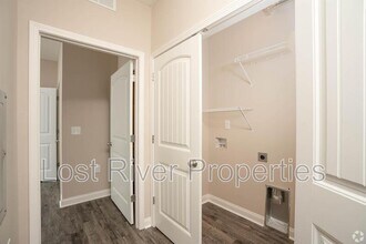 4563 Wal Valley Way in Bowling Green, KY - Building Photo - Building Photo