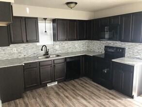 636 N Dunsworth Ave in Wichita, KS - Building Photo - Building Photo