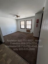 10 Cottage Row in Marinette, WI - Building Photo - Building Photo