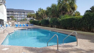 2001 S Ocean Blvd in Myrtle Beach, SC - Building Photo - Building Photo