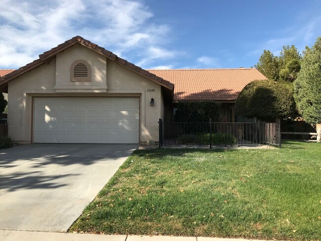 15688 Amber Pointe Dr in Victorville, CA - Building Photo - Building Photo