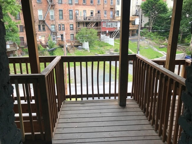 47 Elberon Pl in Albany, NY - Building Photo - Building Photo