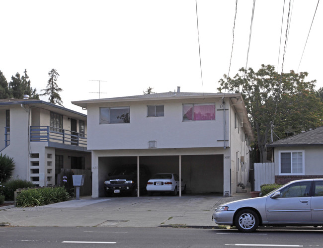 620 S 7th St in San Jose, CA - Foto de edificio - Building Photo