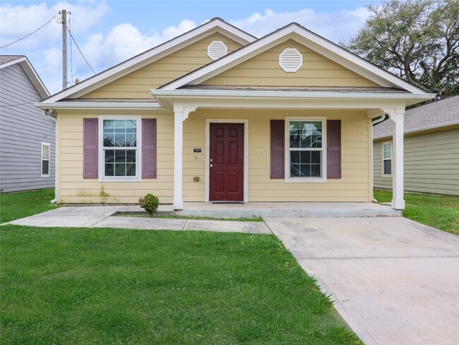 property at 7501 Blue Jay Dr