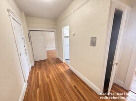 1687 Commonwealth Ave, Unit 25 in Boston, MA - Building Photo