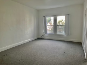 489 14th St, Unit 4 in San Francisco, CA - Building Photo - Building Photo