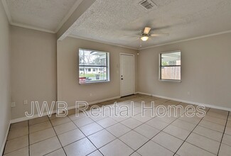 2946 Wickwire St in Jacksonville, FL - Building Photo - Building Photo