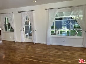 5355 Rhea Ave in Los Angeles, CA - Building Photo - Building Photo