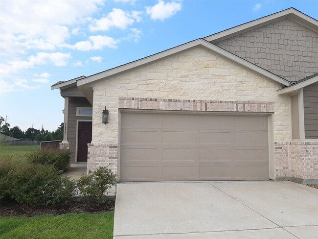 property at 9877 Grosbeak Ln