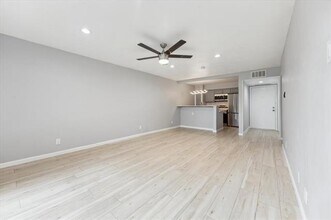 4837 Cedar Springs Rd in Dallas, TX - Building Photo - Building Photo
