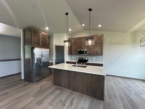 2129 Clover Field Dr in Green Bay, WI - Building Photo - Building Photo