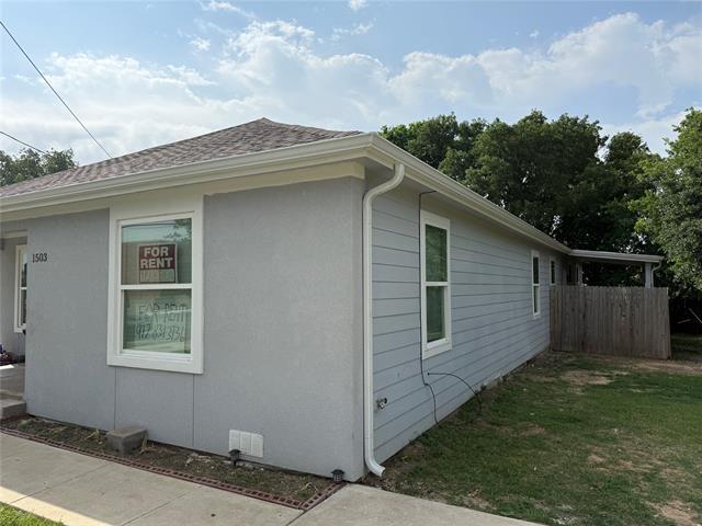 1501 College St in Grand Prairie, TX - Building Photo - Building Photo