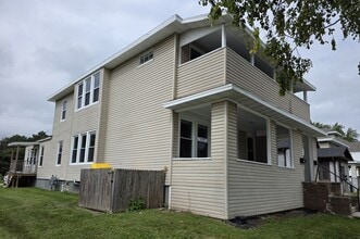 840 S Maple Ave in Green Bay, WI - Building Photo - Building Photo